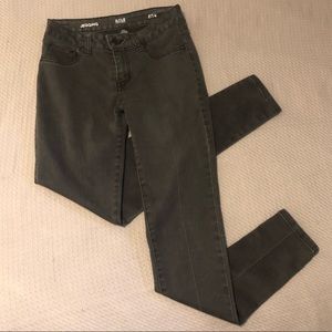 faded black jeggings